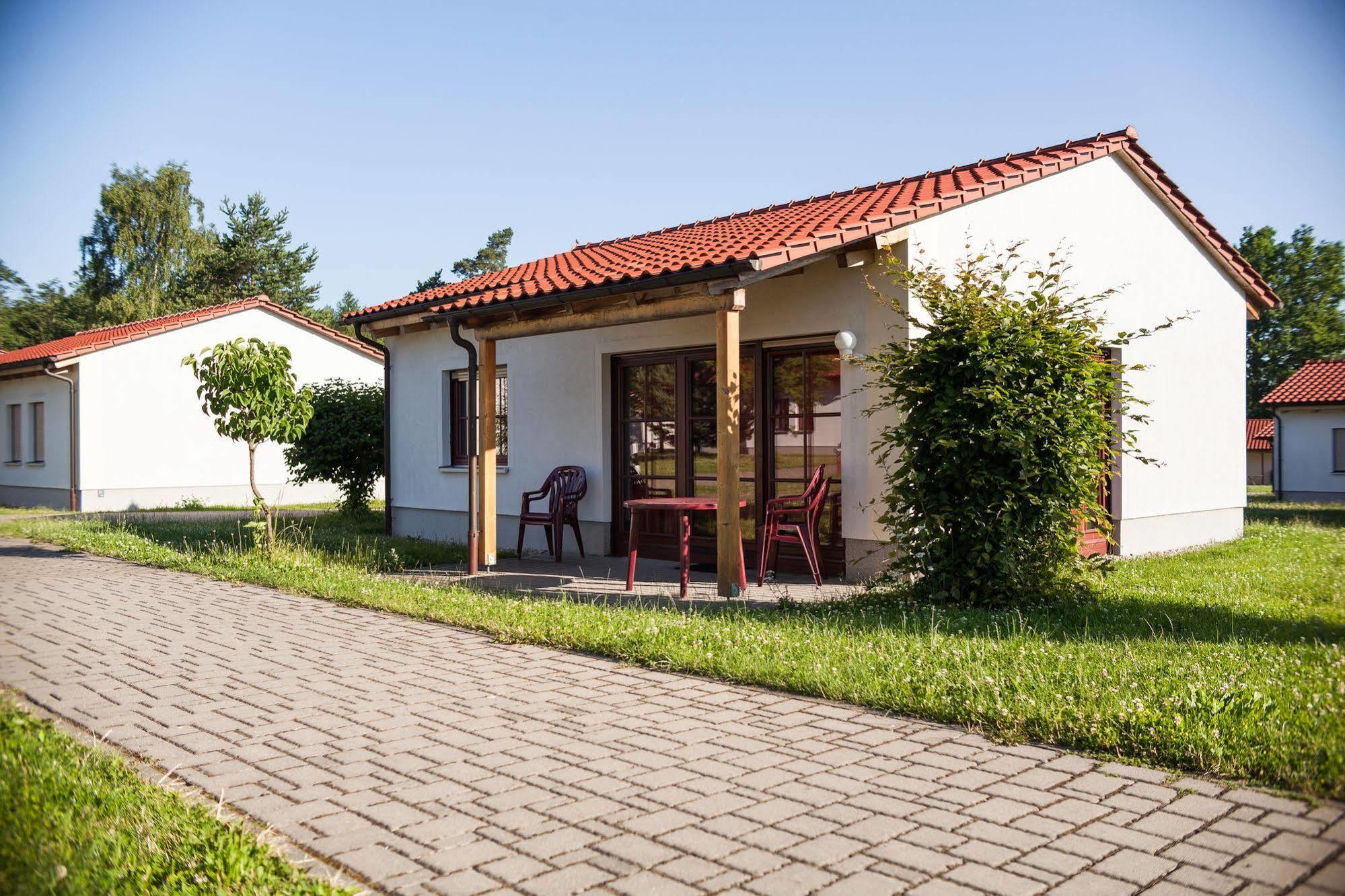 Trixi Park Zittauer Gebirge - Ferienhaeuser, Hotel Und Camping Großschönau Exterior foto